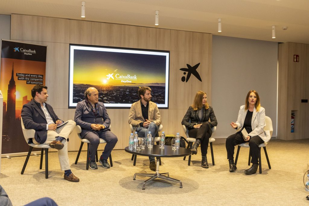 mesa-redonda-encuentro-alumni-xxi-navarra